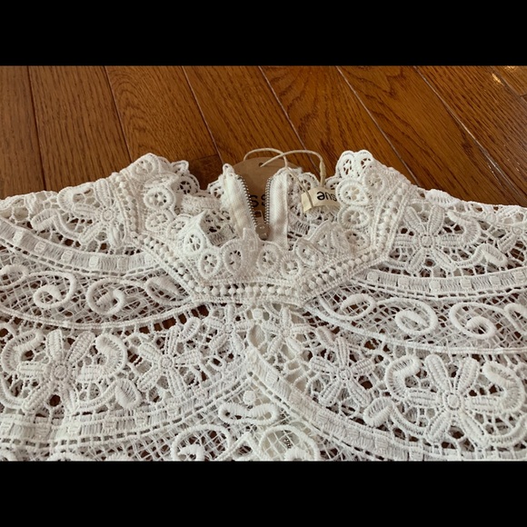 Gorgeous blouse - Picture 3 of 10